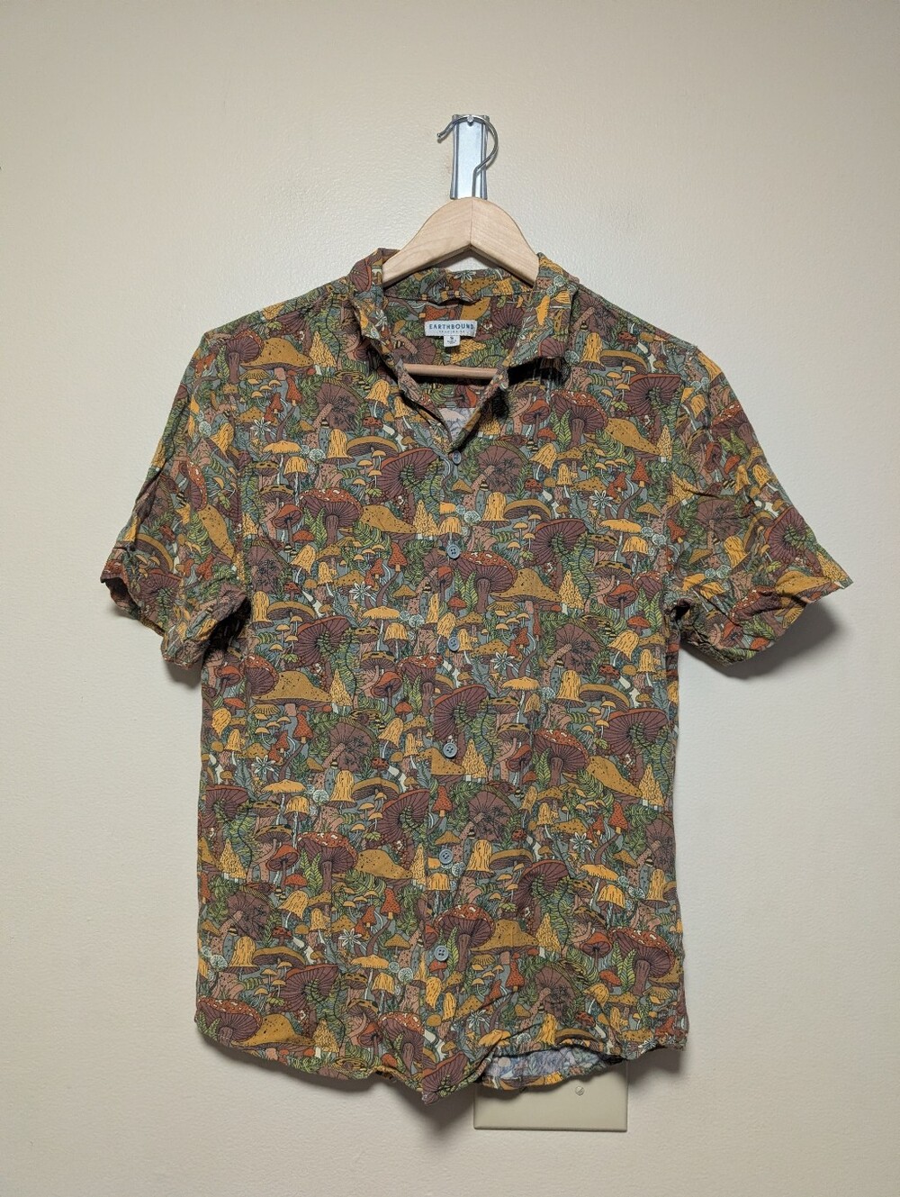 Earthbound Trading Co Mushroom Button Up Shirt Small Cottagecore Psychedelic